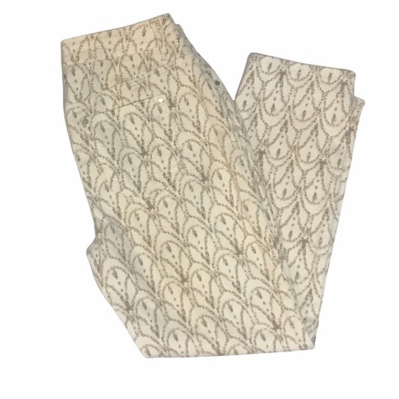 Chico's Rhinestone & Lace Skimmer Pants in Cream - Chico's Size 0 (Small/4) - Picture 2 of 8